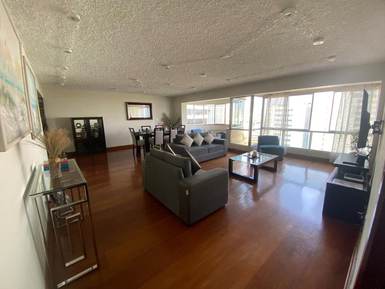 Oceanfront Miraflores Larcomar Next To Marriott Apartamento *