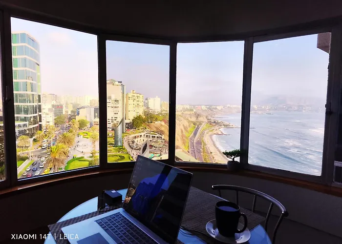 Oceanfront Miraflores Larcomar next to Marriott